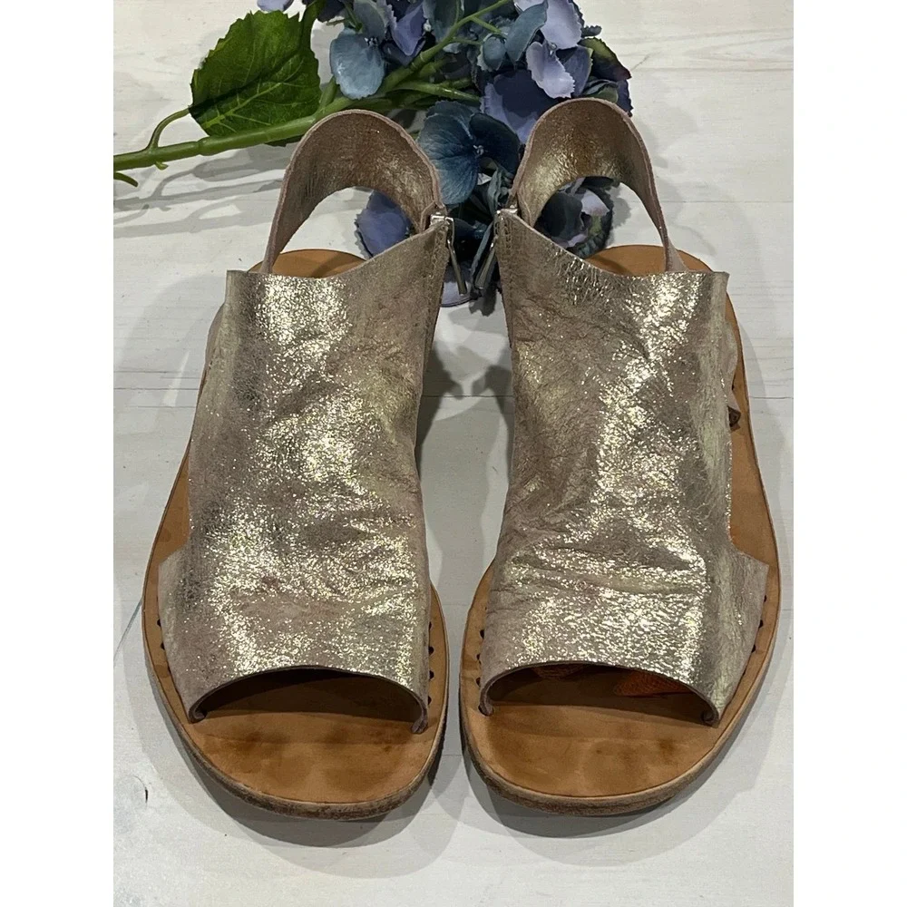 Officine Creative platinum leather‎ zipper Sandals size 38.5